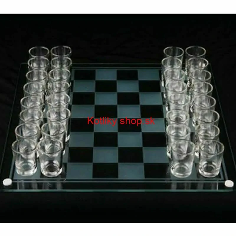 Šachová hra so štamperlíkmi