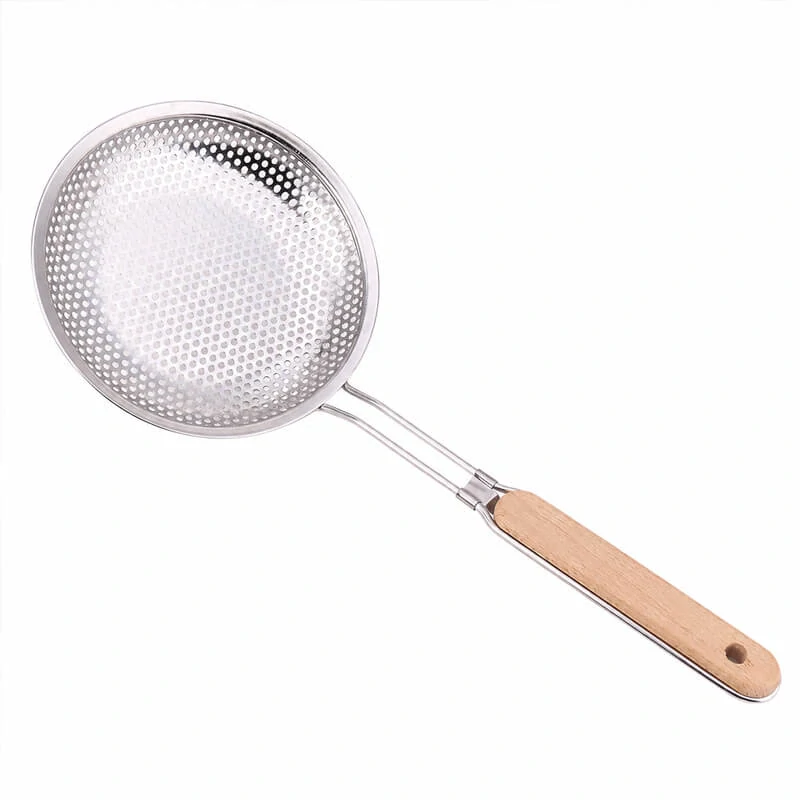Hliníkové sitko 16 cm s drevenou rúčkou