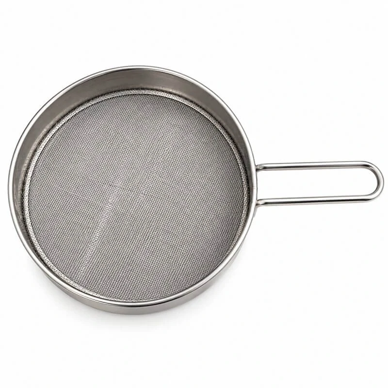 Malé nerezové sitko na cukor