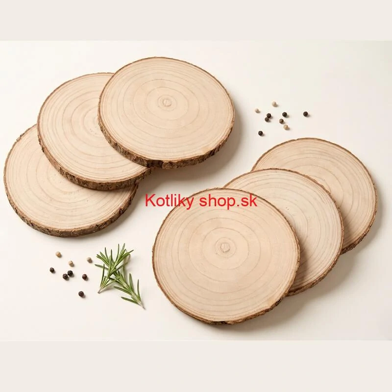 Súprava 6 drevených podnosov z prírodného plátku dreva s kôrou Ø 20–24 cm