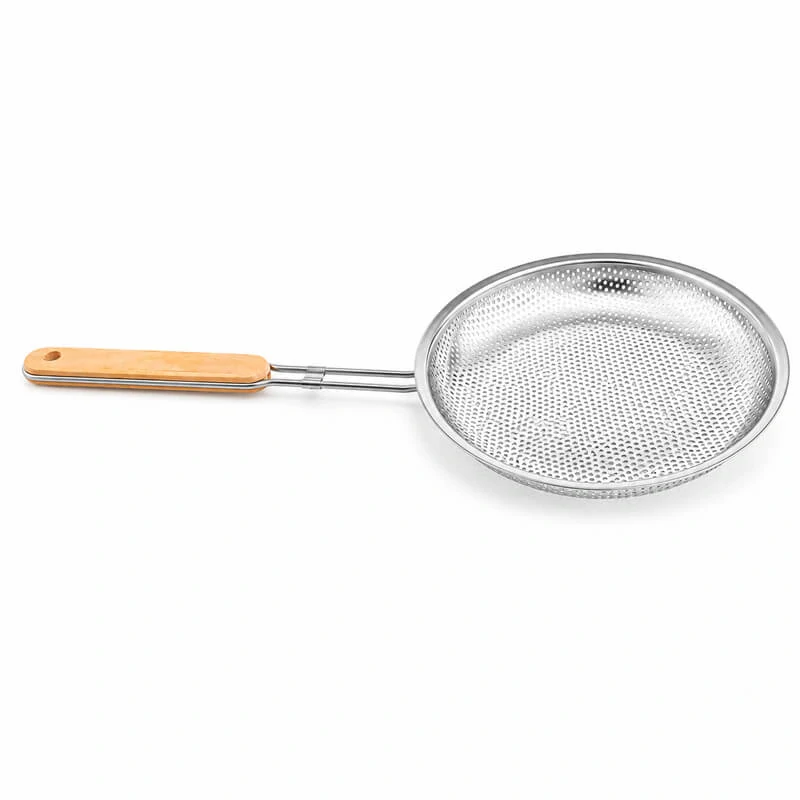 Hliníkové sitko 16 cm s drevenou rúčkou